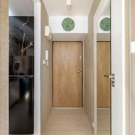 Ecru Inflancka Modern With Balcony Wwa47 Apartment *