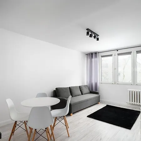 Wierzbno Modern Apartament