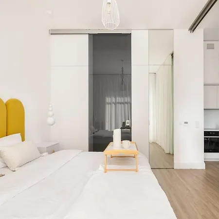 Апартаменты 2-bedroom Premium Bohema *