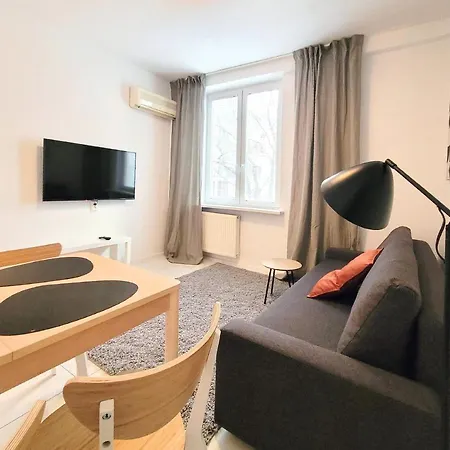 Apartment Concierge Hoza Corner *