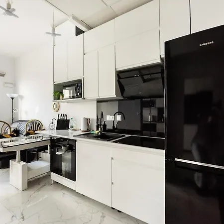 Wola Chic Luxury Apartment Warsaw