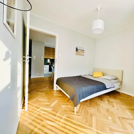 Eastside Apartment *