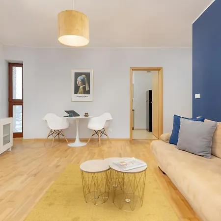 Gold & Blue Cozy In By Renters Warszawa