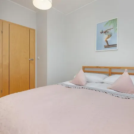 Gold & Blue Cozy In By Renters * Warszawa