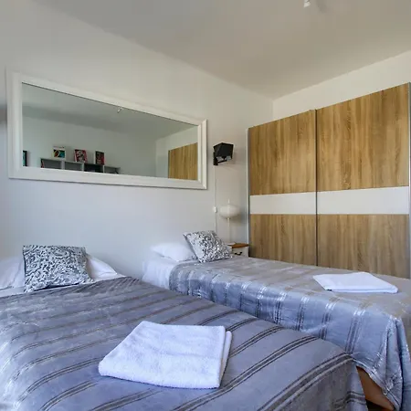 Apartament Unit Centrum By Metro Rondo Onz Warszawa