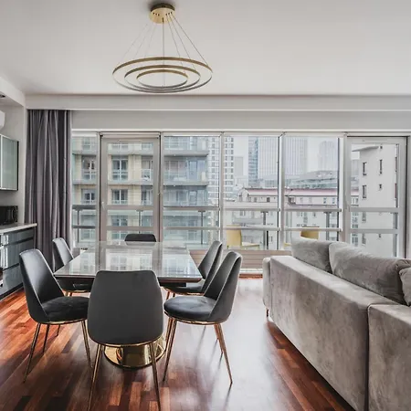 Apartment Platinum Towers J&k Warschau