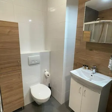 Apartament Cyprysowa Fine *