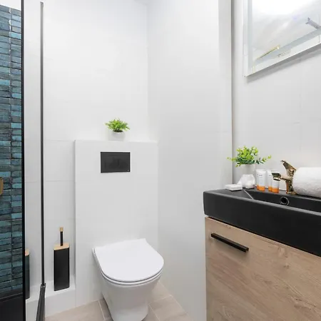 Modern Zoliborz By Renters * Warszawa