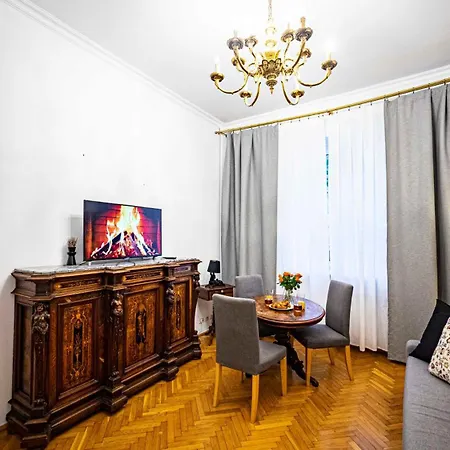 With Antique Furniture In The Old Town, Metro Apartment