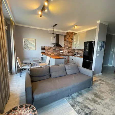 Airport Okecie Pieskowa Skala Apartment Warsaw