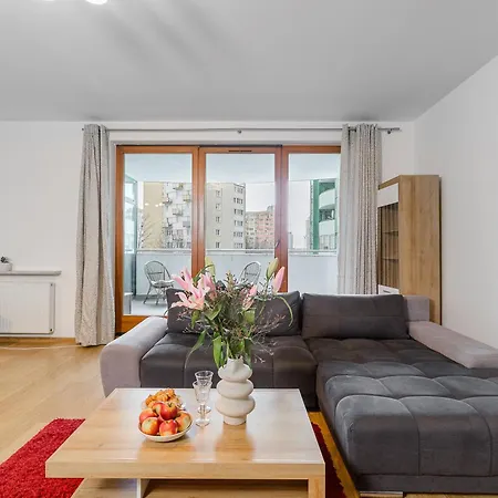 P&o Niemcewicza Apartment Warsaw