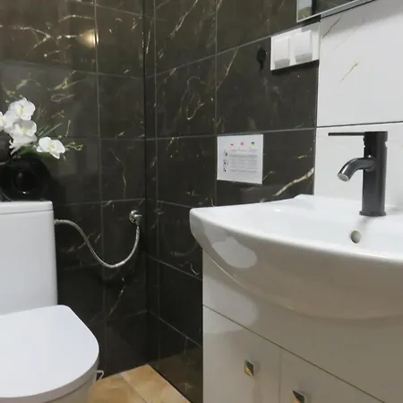 Nowoczesny Z Garazem I Balkonem Mokotow Apartment Warsaw
