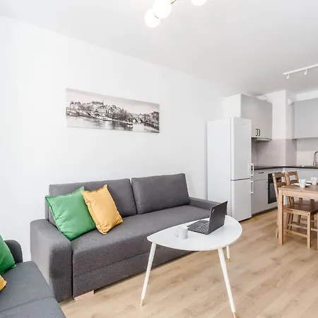 Enjoy! Ursus Apartment *