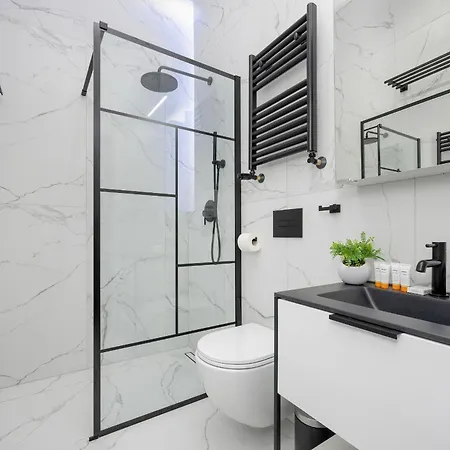 Apartament Exclusive Grey And Red In Center By Renters Warszawa