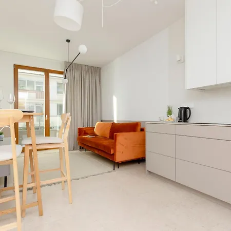 Arsenal Center By Renters