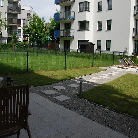 Relax&comfort New Waw 50 Sqm With Terrace, Garden, Free Parking And Ac Διαμέρισμα *