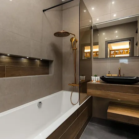 Apartament Emerald With Parking By Renters *
