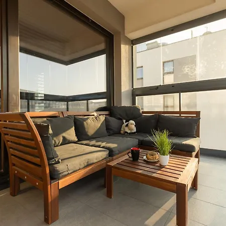 Apartament Emerald With Parking By Renters