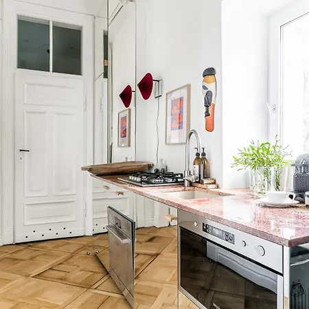 Architect Centre Apartment