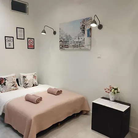 Center Emilii Plater Apartment Warsaw