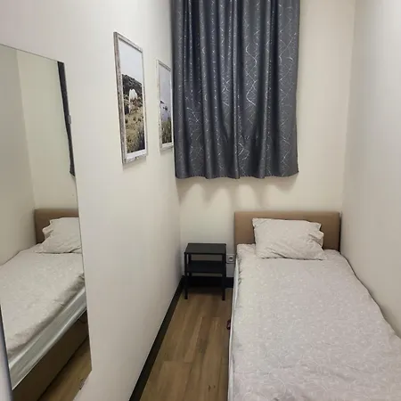 Rooms4rest Bokserska - Private For Tourists - Atr Consulting Sp, Z O,o, Hostel