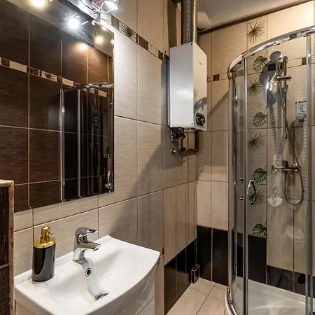 Apartment Golden - Huge Comfortable 4 Bedrooms - Old Town - Freta