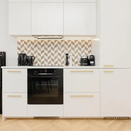 Mennica Lux City Centre By Renters Prestige Apartment