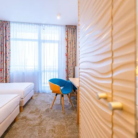 Metropol Hotel 3*