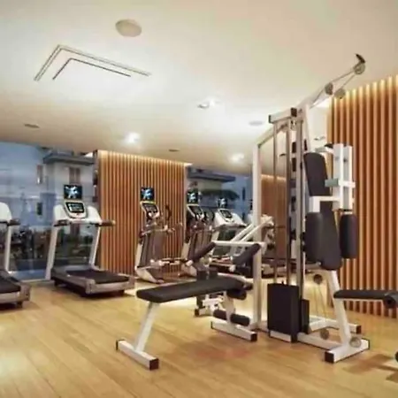 Apartment Modern, Spacious With Garage And Balcony *