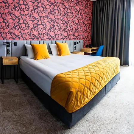 Hotel Sante 4*