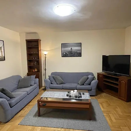 Metro Ursynow Ken 98 Apartment Warsaw