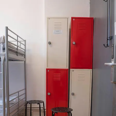 New World St Hostel And Private Room Hostel