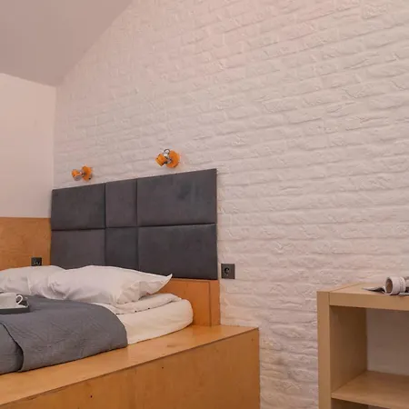 New World St Hostel And Private Room Hostel