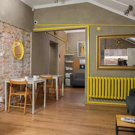 New World St Hostel And Private Room Hostel