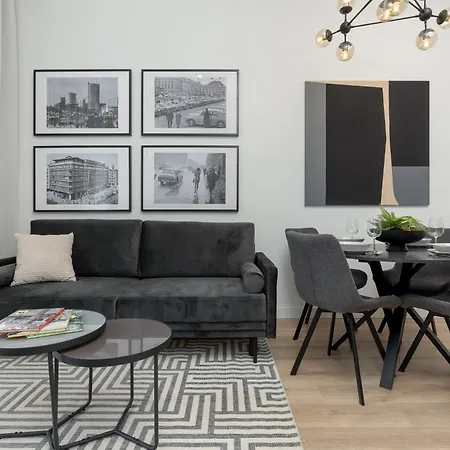 Center By Renters *