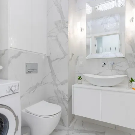 Апартаменты Praga Arte With Parking & Balcony By Renters *