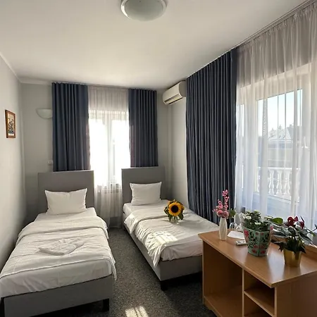 Lezzet Goscinny & Turkishrestaurant Bed and breakfast Varsovia