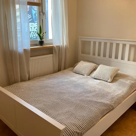 Via Funghi, Po Prostu Dom