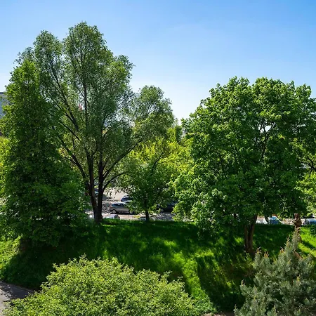 Markowska Studio - Stadion, Shops, Trams Nearby - By Rentujemy *