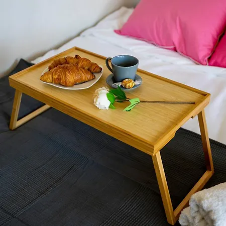 Apartment Markowska Studio - Stadion, Shops, Trams Nearby - By Rentujemy