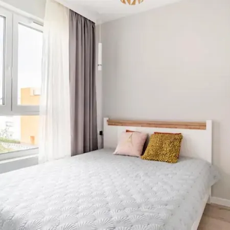 Lux 2 Pokojowe In Z Bezplatnym Podziemnym Parkingem Warsaw