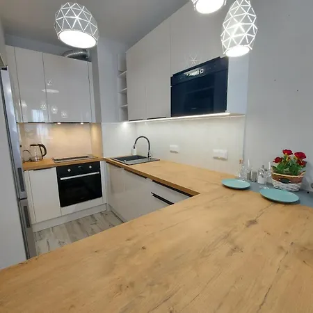 Lux 2 Pokojowe In Z Bezplatnym Podziemnym Parkingem Apartment