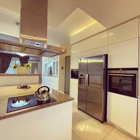 Willa Luxury *