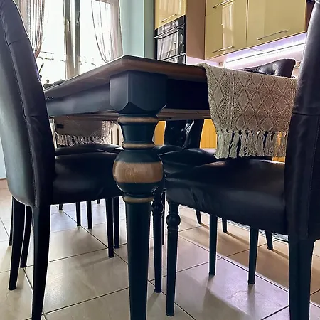 Exclusive Chmielna Street 95m2 Apartament