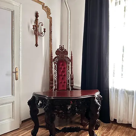 Exclusive Chmielna Street 95m2 Warszawa