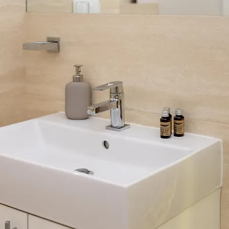 Apartment Ecru 3-bedroom Luxurious With City View Wwa22 *