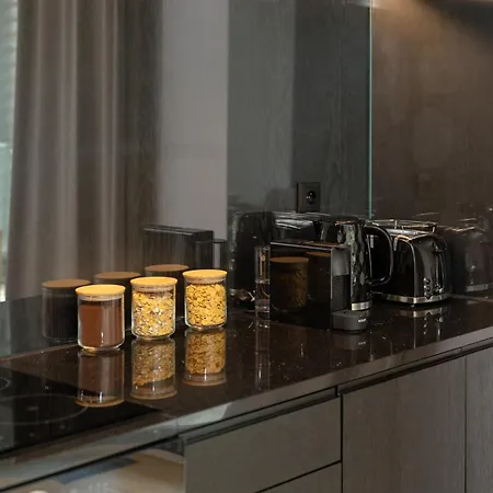 Ecru 3-bedroom Luxurious With City View Wwa22 Apartment