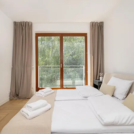 Ecru 3-bedroom Luxurious With City View Wwa22 Apartment *