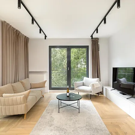 Ecru 3-bedroom Luxurious With City View Wwa22 Warsaw