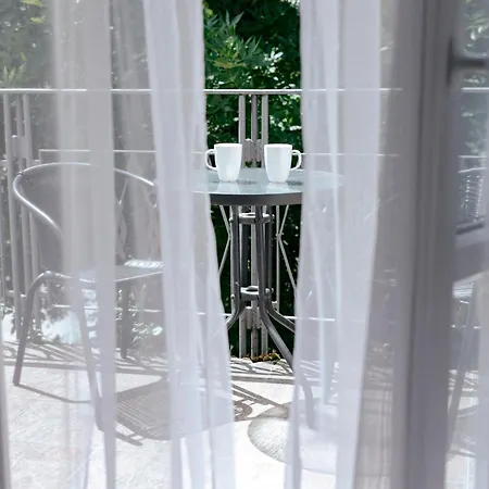 Gagarina 12 - Piekny Apartament Przy Lazienkach Krolewskich - Duze Lozko 160x200cm - Bardzo Duzy Balkon - Wifi - Telewizja Kablowa - Bezplatna Strefa Parkowania - Better Warszawa